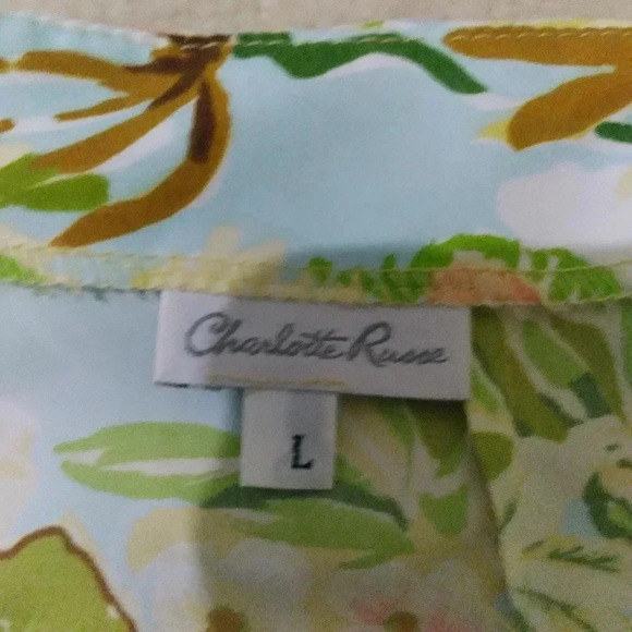 Charlotte Russe mini skirt-large like new - Picture 6 of 7